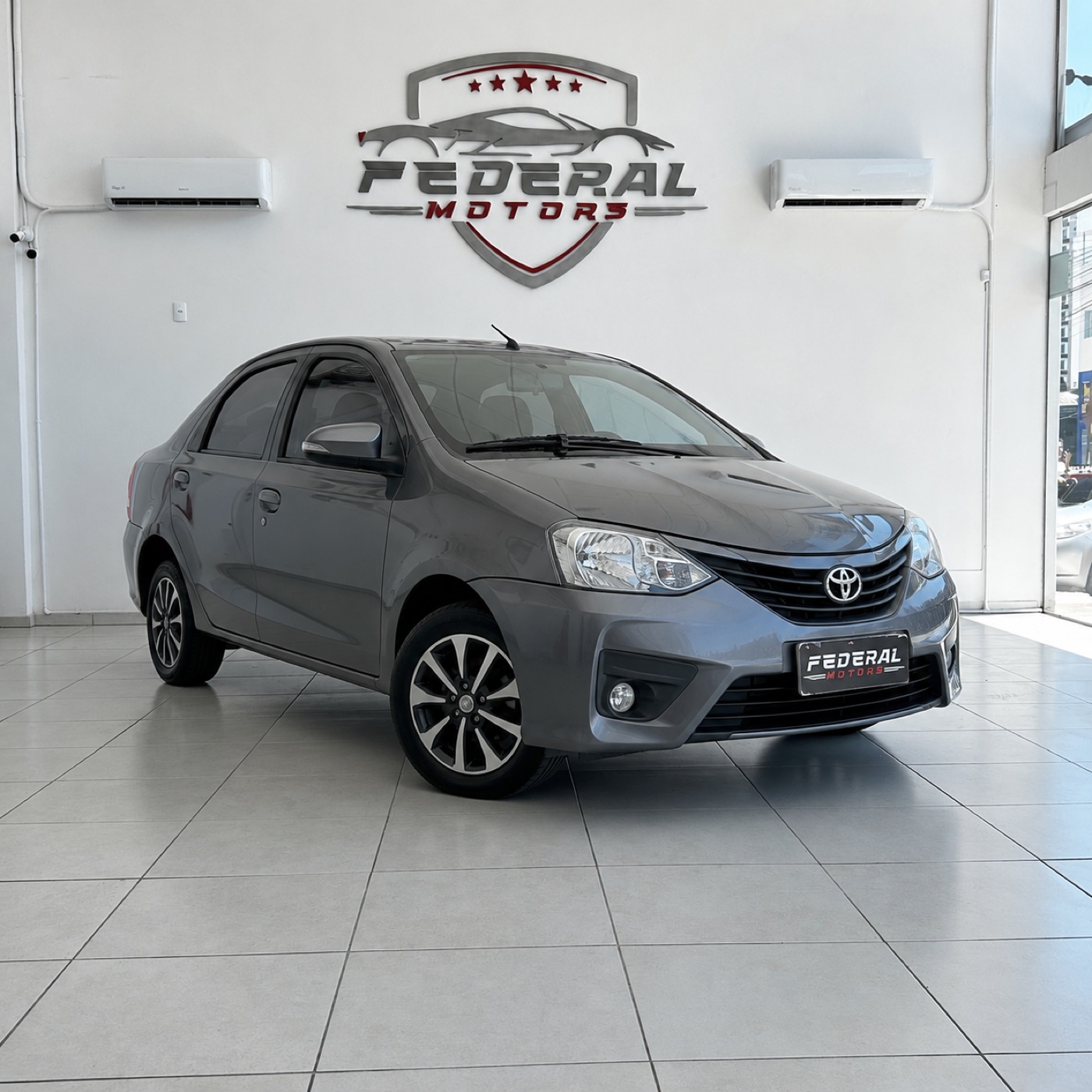 Toyota Etios Sedan no salão da FEDERAL MOTORS