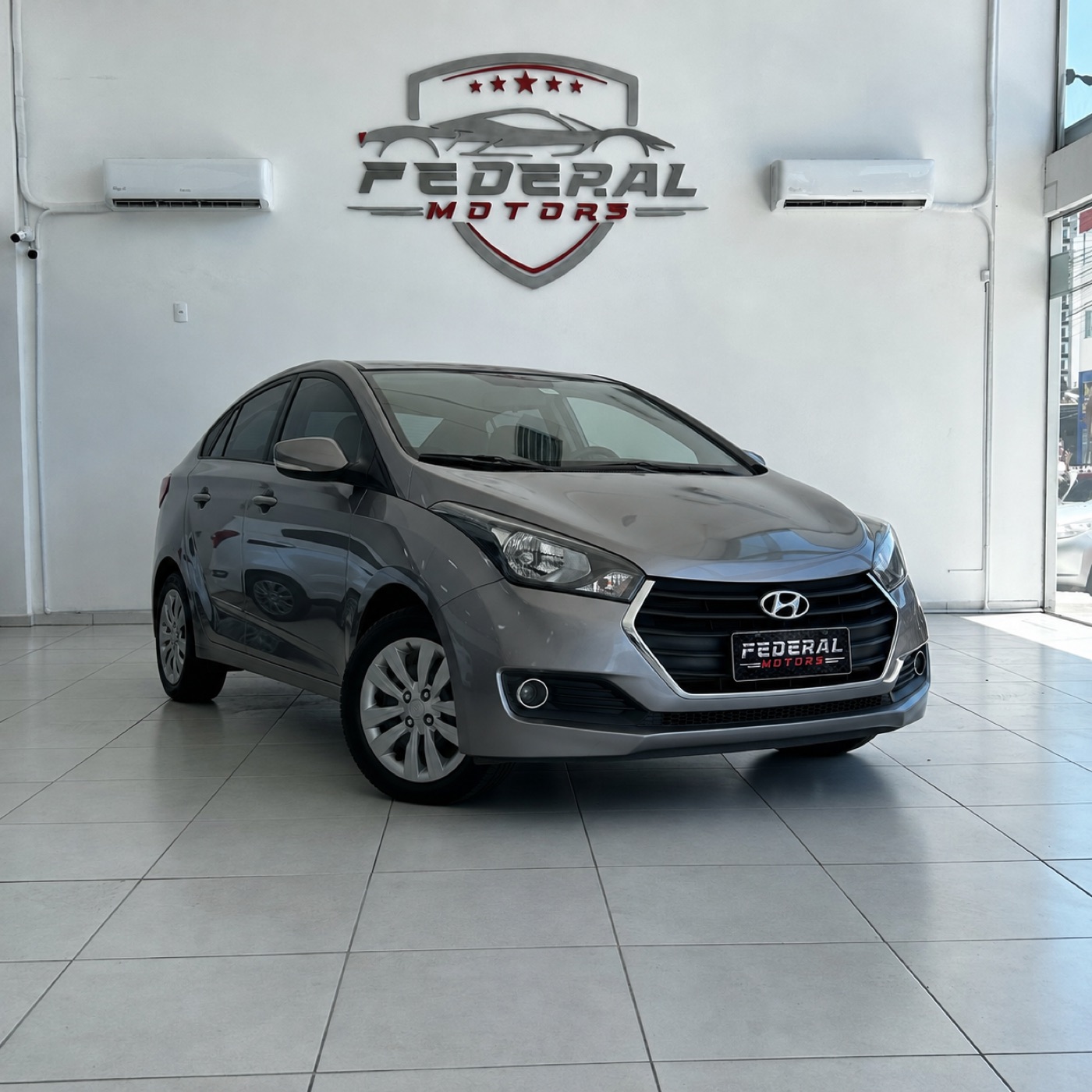 Hyundai HB20S no salão da FEDERAL MOTORS