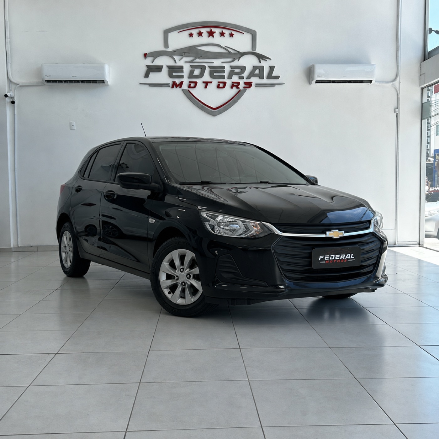 Chevrolet Onix no salão da FEDERAL MOTORS