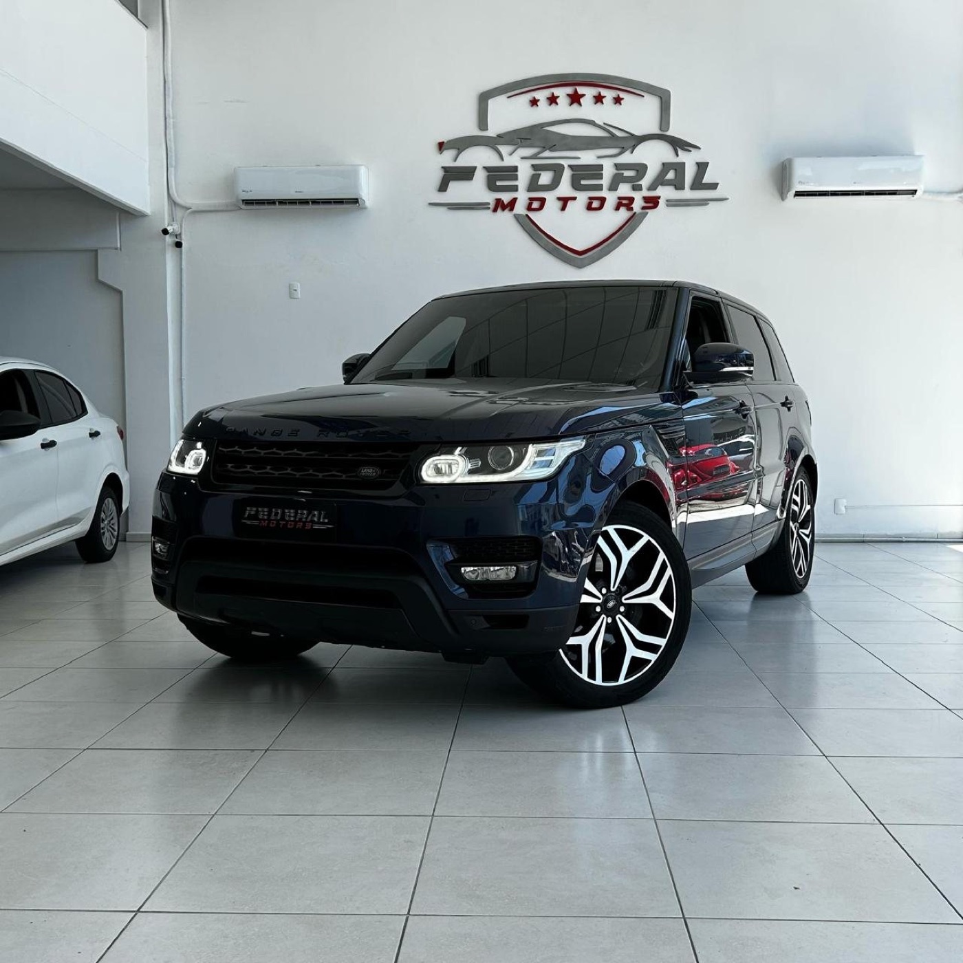Land Rover Range Rover Sport HSE 3.0 V6 no salão da FEDERAL MOTORS