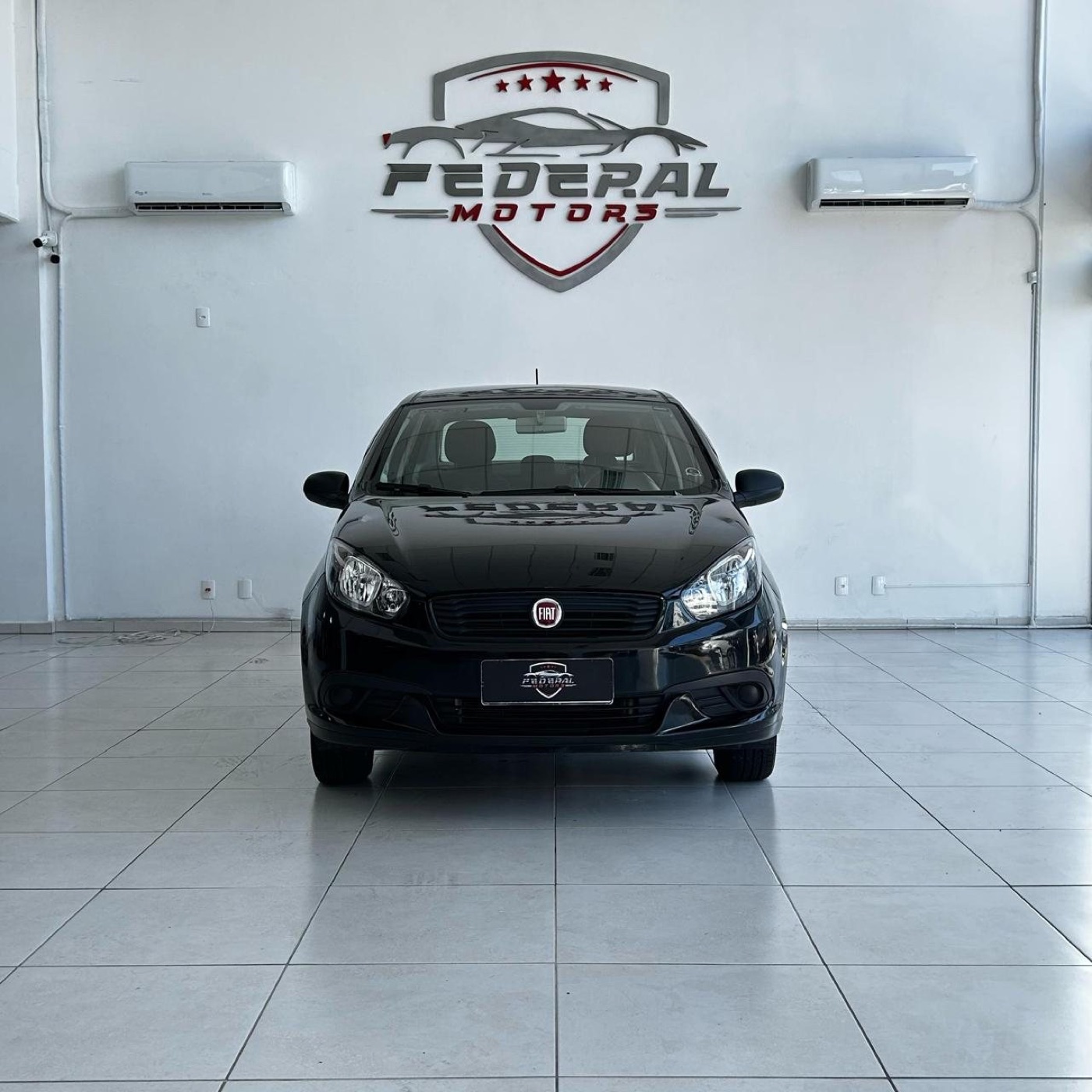Fiat Grand Siena Attractive 1.0 no salão da FEDERAL MOTORS