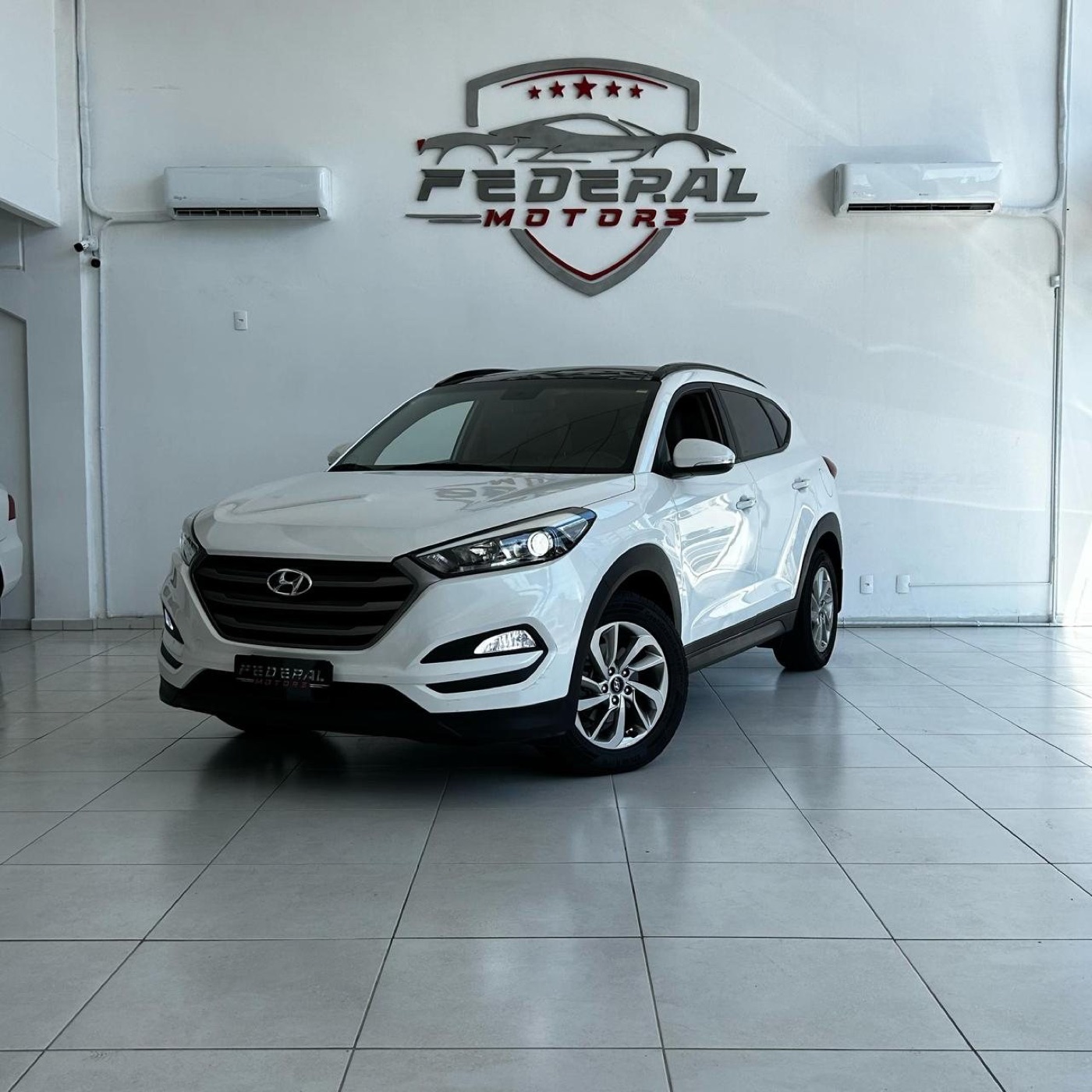 Hyundai Tucson GLS 1.6 Turbo no salão da FEDERAL MOTORS