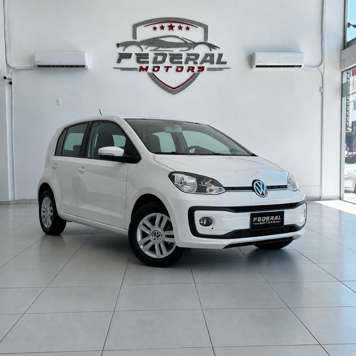 Volkswagen up! no salão da FEDERAL MOTORS